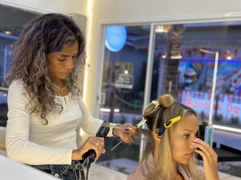 haircut in koh samui hairdresser picture